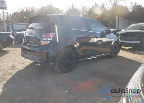 2018 Chevrolet Sonic Lt Auto z USA, uszkodzony, nr VIN 1G1JD6SBXJ4128176